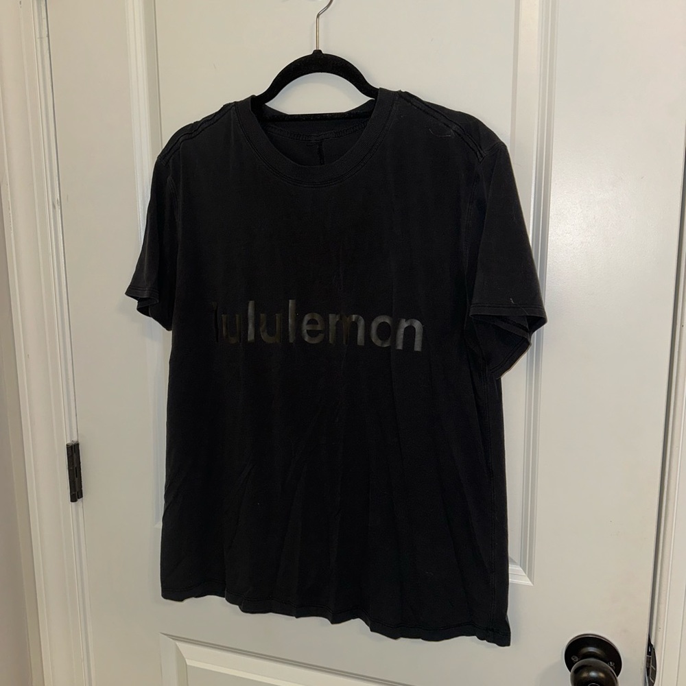 LULULEMON Black Short sleeve top with logo